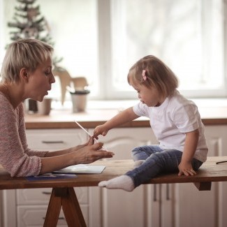 Accompagnant éducatif et social (AES)