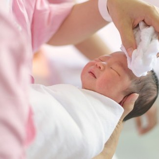 Auxiliaire de puériculture - Préparation au concours d'entrée dans les écoles