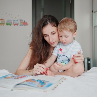 Garde d'enfants à domicile -préparation directe au métier